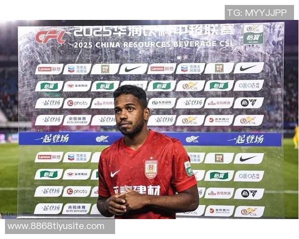 长春寒潮来袭亚泰队员迎战低温全力备战保级生死战