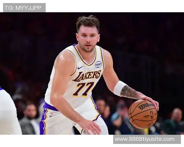 詹姆斯谈东契奇的影响力称无球游走与切入是最佳选择