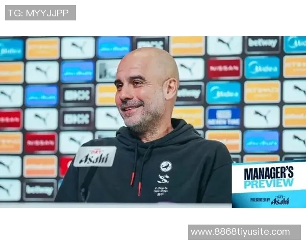 利兹主帅批评曼城战术安排称其虽不违规但违背公平竞争精神