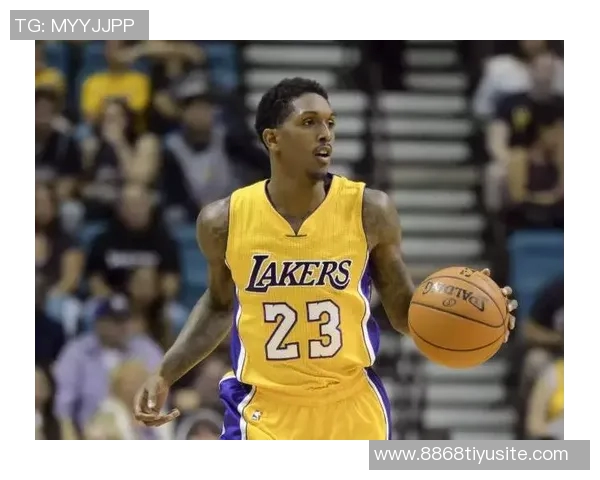 詹姆斯密切关注湖人动态路威建议他全力以赴争夺冠军